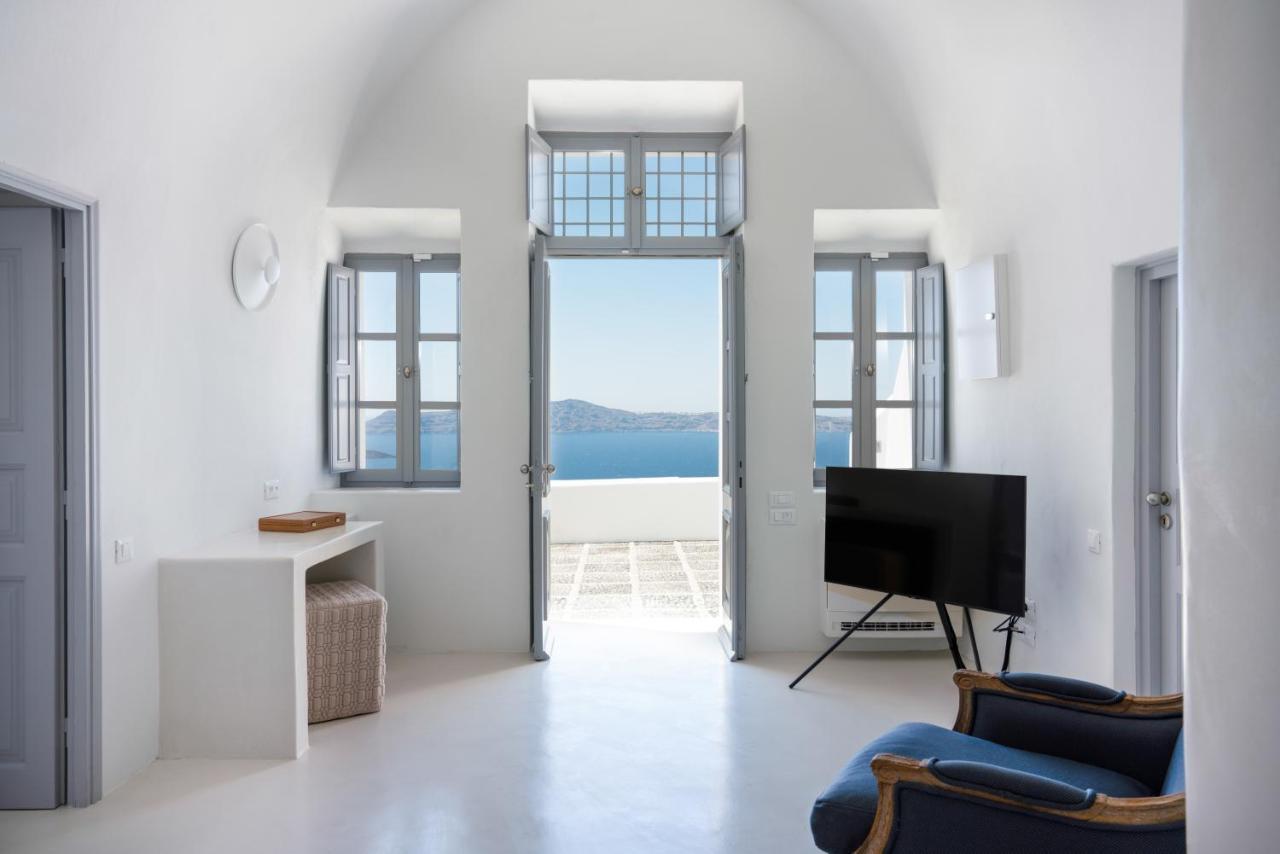 Inspire Santorini Luxury Villas ฟิรา ภายนอก รูปภาพ