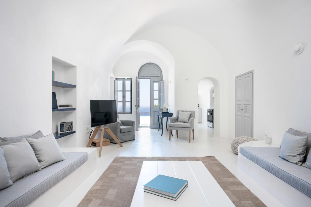 Inspire Santorini Luxury Villas ฟิรา ภายนอก รูปภาพ
