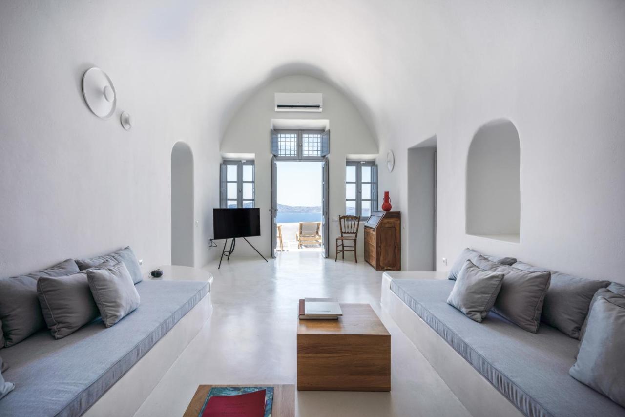 Inspire Santorini Luxury Villas ฟิรา ภายนอก รูปภาพ