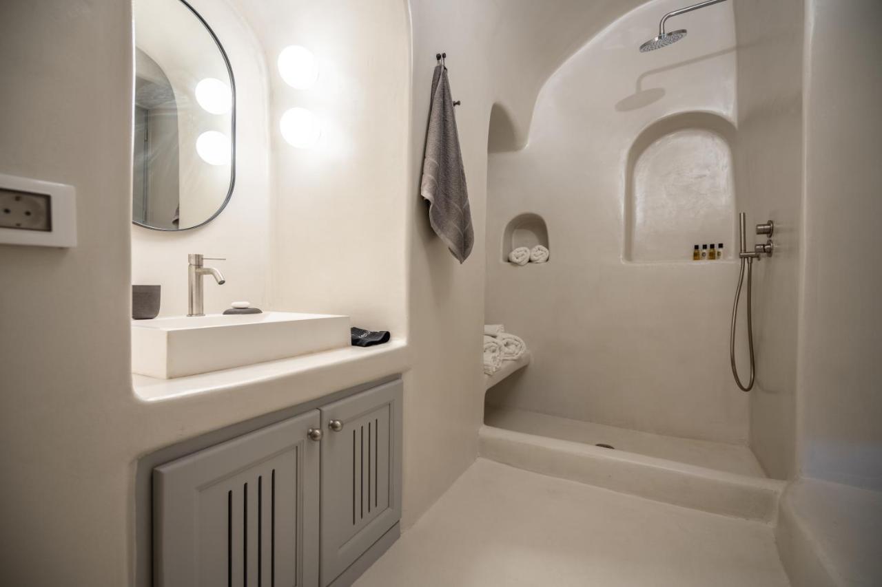 Inspire Santorini Luxury Villas ฟิรา ภายนอก รูปภาพ