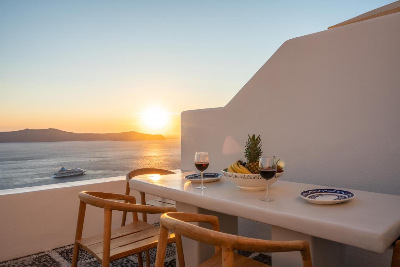 Inspire Santorini Luxury Villas ฟิรา ภายนอก รูปภาพ