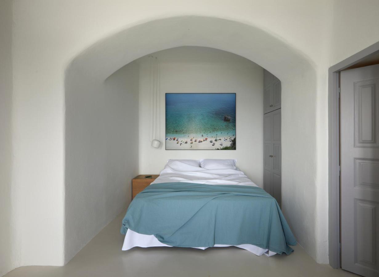 Inspire Santorini Luxury Villas ฟิรา ภายนอก รูปภาพ